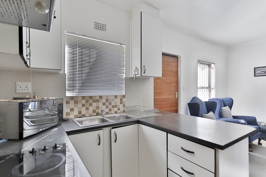 2 Bedroom Property for Sale in Victoria Park Western Cape
